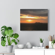 Load image into Gallery viewer, 𝐅𝐚𝐥𝐥𝐢𝐧𝐠 𝐒𝐮𝐧