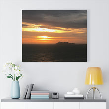 Load image into Gallery viewer, 𝐅𝐚𝐥𝐥𝐢𝐧𝐠 𝐒𝐮𝐧